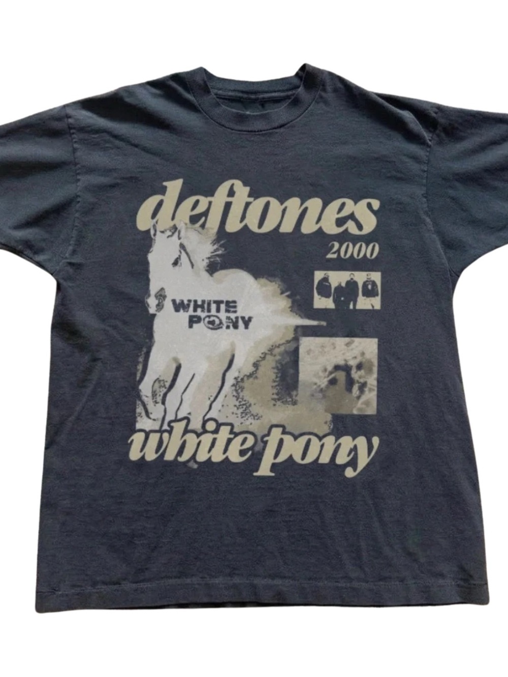 Gildan Deftones "White Pony" 2000 Black Tee